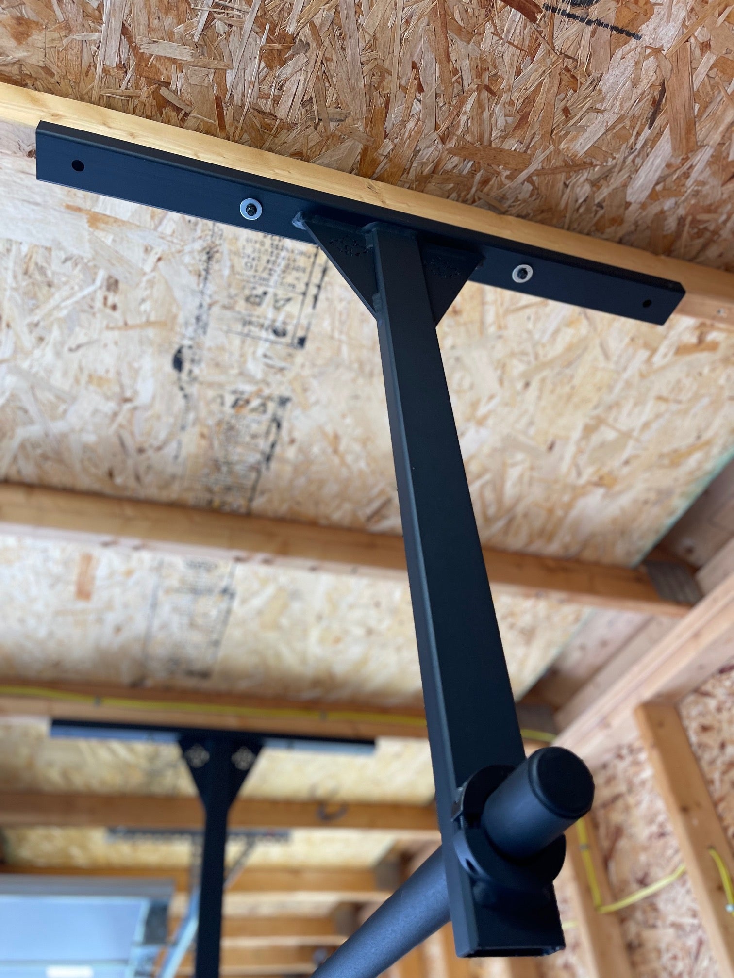 Pull-up bar for wall & ceiling